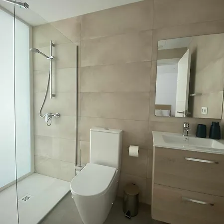 Vuelo, Con Piscina Y Barbacoa Disfrutar 别墅